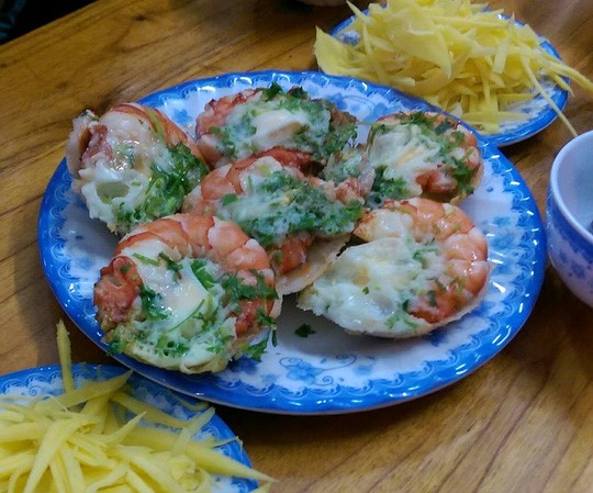 nha trang 2 dia banh can chem gia 250000 dong