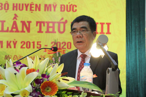 bi thu huyen my duc co ca ho lam quan bat ngo nghi huu som