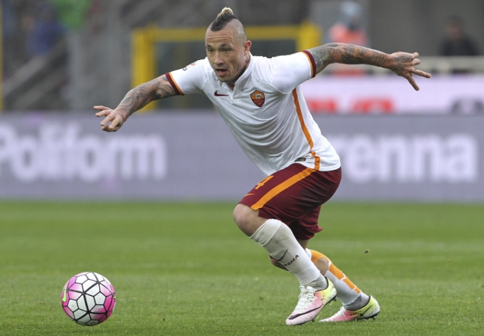 chelsea dat thoa thuan chieu mo ngoi sao cua as roma