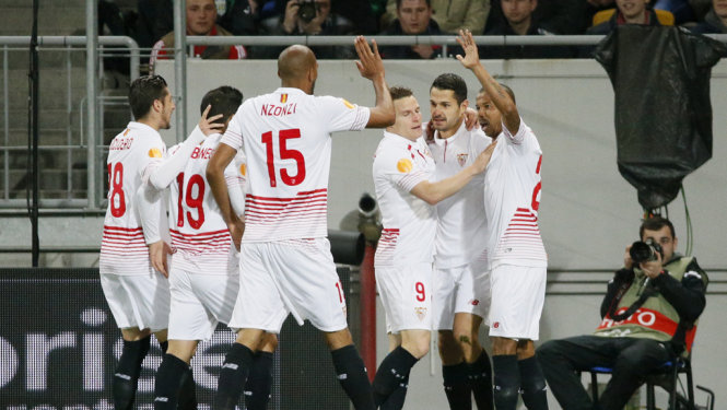 danh bai liverpool o phut bu gio villarreal gianh chut loi the truoc tran luot ve