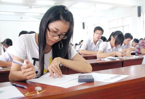 nhung loai may tinh duoc mang vao phong thi thpt quoc gia 2017