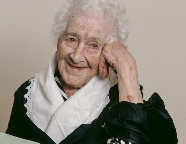 khoe manh song den tram tuoi hai cu ba chi su dung dung mot nguyen lieu quen thuoc