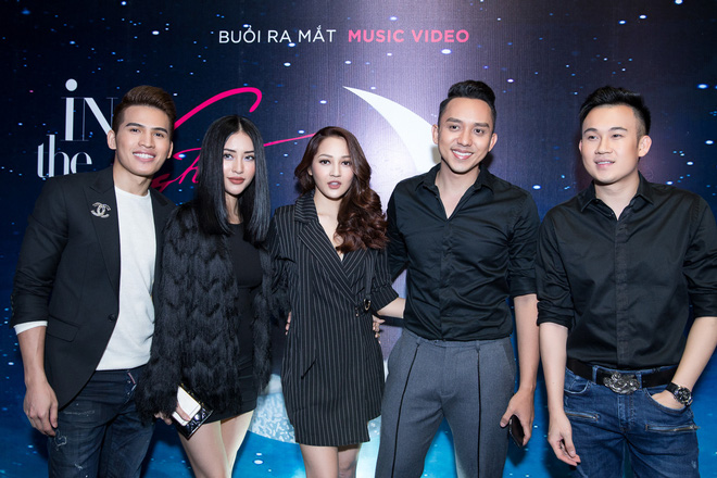 bao anh phu nhan chuyen ran nut tinh cam voi ho quang hieu