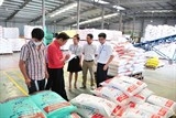 Thức ăn chăn nuôi chứa kháng sinh phải ghi rõ trên bao bì