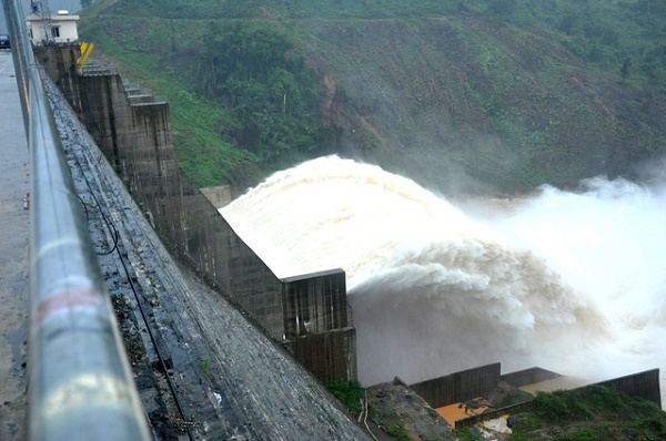 bo cong thuong kien quyet loai bo cong trinh thuy dien khong dam bao an toan