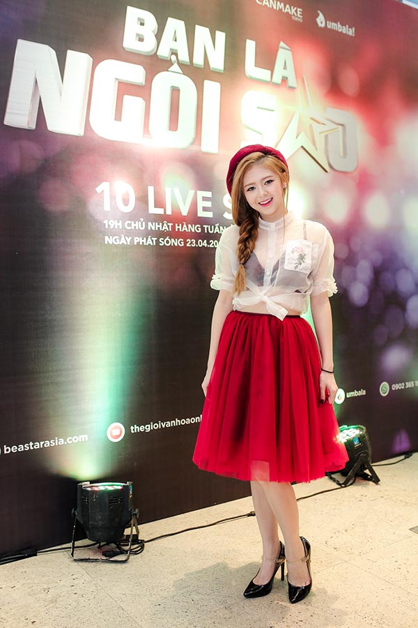 ho ngoc ha nhan cat xe 200 trieu cho 1 dem lam giam khao