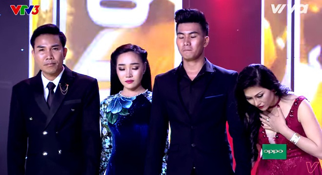 quang le khoc khi phai loai 3 thi sinh than tuong bolero