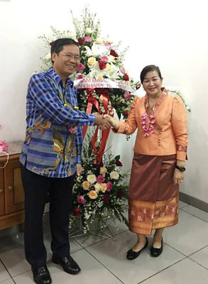 viet nam chung vui tet co truyen bun pi may cua lao tai jakarta