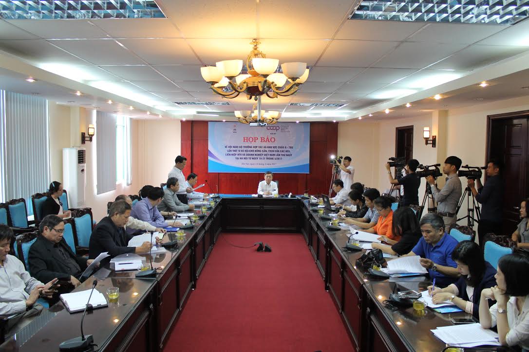 hoi nghi bo truong hop tac xa chau a thai binh duong lan dau tien duoc to chuc tai viet nam