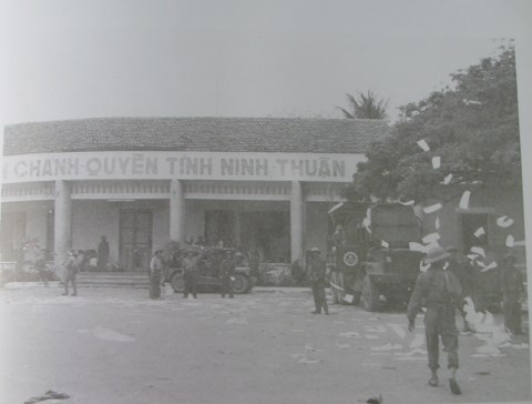 chuyen di don thuong doc ma vao hang o dich cua tu lenh tang thiet giap vn
