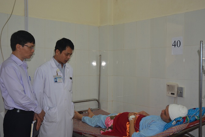 so y te ha noi tham hoi dong vien bac si bi nguoi nha benh nhan hanh hung