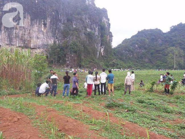 nghi van ke hiep giet nu giao vien o hoa binh tu tu trong hang da
