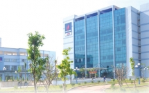 dieu tra nguyen nhan cai chet cua nu pho giam doc nganh dau khi o sai gon