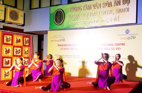 khai truong trung tam van hoa an do tai ha noi