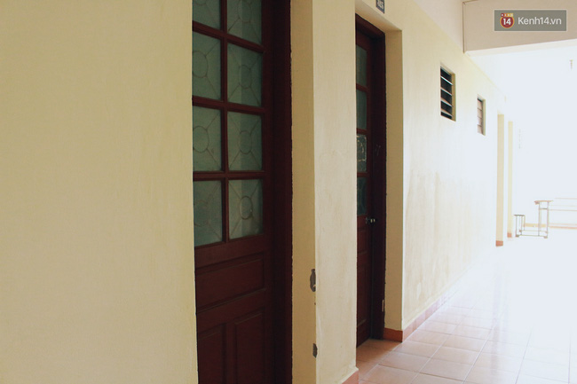 chuyen ban cung phong dan nguoi yeu ve ngu qua dem noi kho xu oai oam chang biet to cung ai