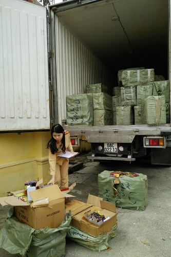 thanh hoa bat xe van chuyen 168 bao co trong luong 5000 kg