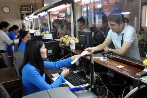 may bay tang chuyen dip le 304 ve tau giam gia 50