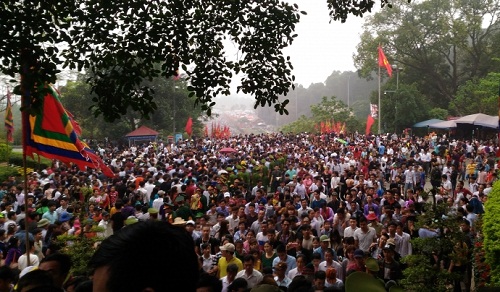 le hoi den hung 2018 dam bao an ninh trat tu duoi nhieu hinh thuc