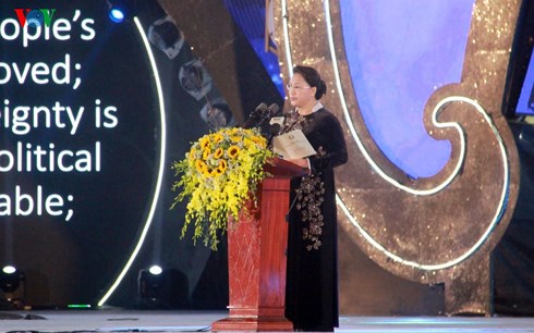 tung bung khai mac nam du lich quoc gia va le hoi carnaval ha long 2018