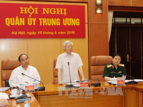 bo chinh tri chi dinh quan uy trung uong thuong vu quan uy trung uong