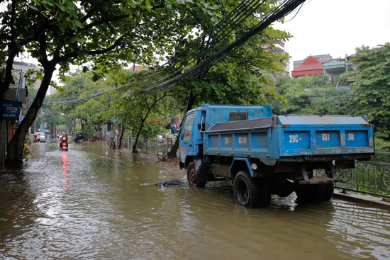 ha noi duong bien thanh song dan do ra duong bat ca