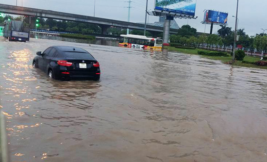 ha noi duong bien thanh song dan do ra duong bat ca