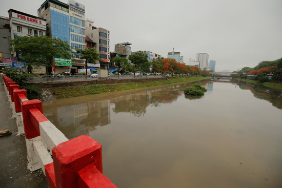 ha noi duong bien thanh song dan do ra duong bat ca