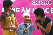 hdbank tang qua xinh cho be nhan dip quoc te thieu nhi