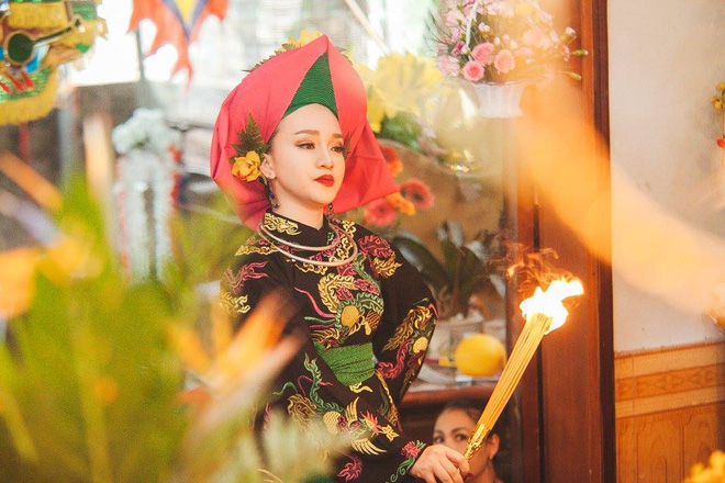 dung nhan xinh dep cua co dong tre nhat ha thanh