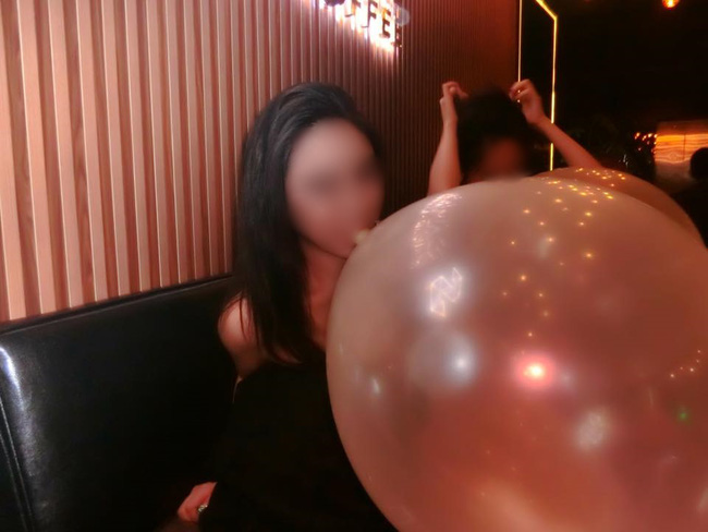 soc co gai chia se chuyen minh bi sot co giat mat giong noi do hut lien tiep 30 qua bong cuoi