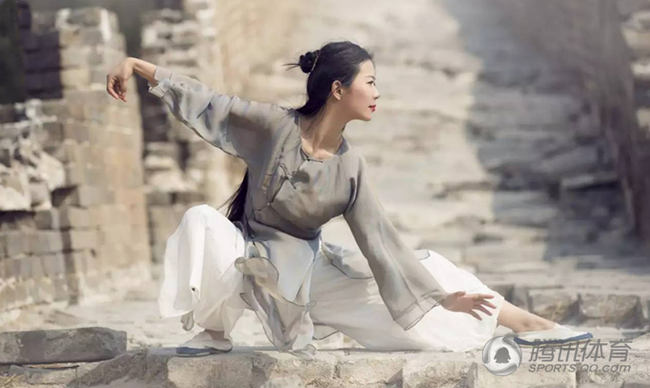 my nhan co dai song giua thoi hien dai chan dung truyen nhan thai cuc quyen xinh dep doi thu 6