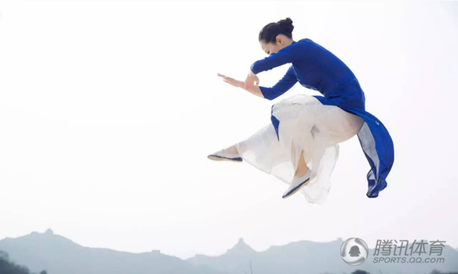 my nhan co dai song giua thoi hien dai chan dung truyen nhan thai cuc quyen xinh dep doi thu 6