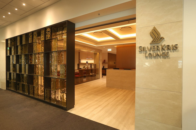 chum anh tan huong dich vu nhu khach san nam sao tren chuyen bay cua hang hang khong singapore airlines