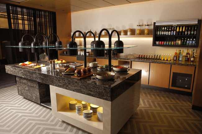 chum anh tan huong dich vu nhu khach san nam sao tren chuyen bay cua hang hang khong singapore airlines