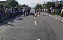 hue container va cham voi xe may pho chu tich hdnd xa tu vong