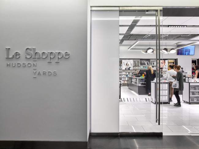 thu hai chang nang ne voi van phong lam viec dep nhu mo cua cong ty my pham lon nhat the gioi