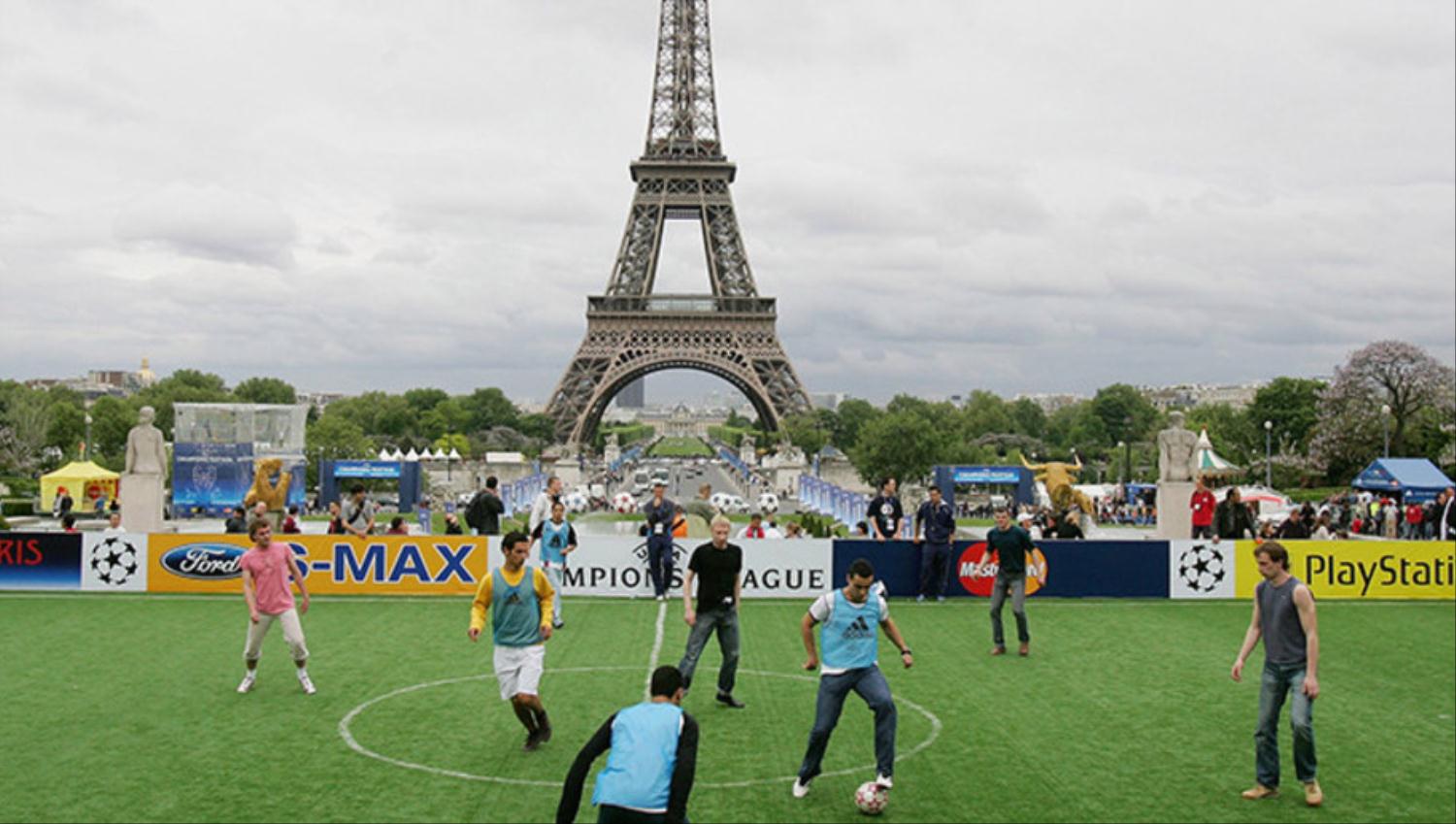 10 san van dong bong da nghiep du ban phai ghe tham it nhat mot lan trong doi