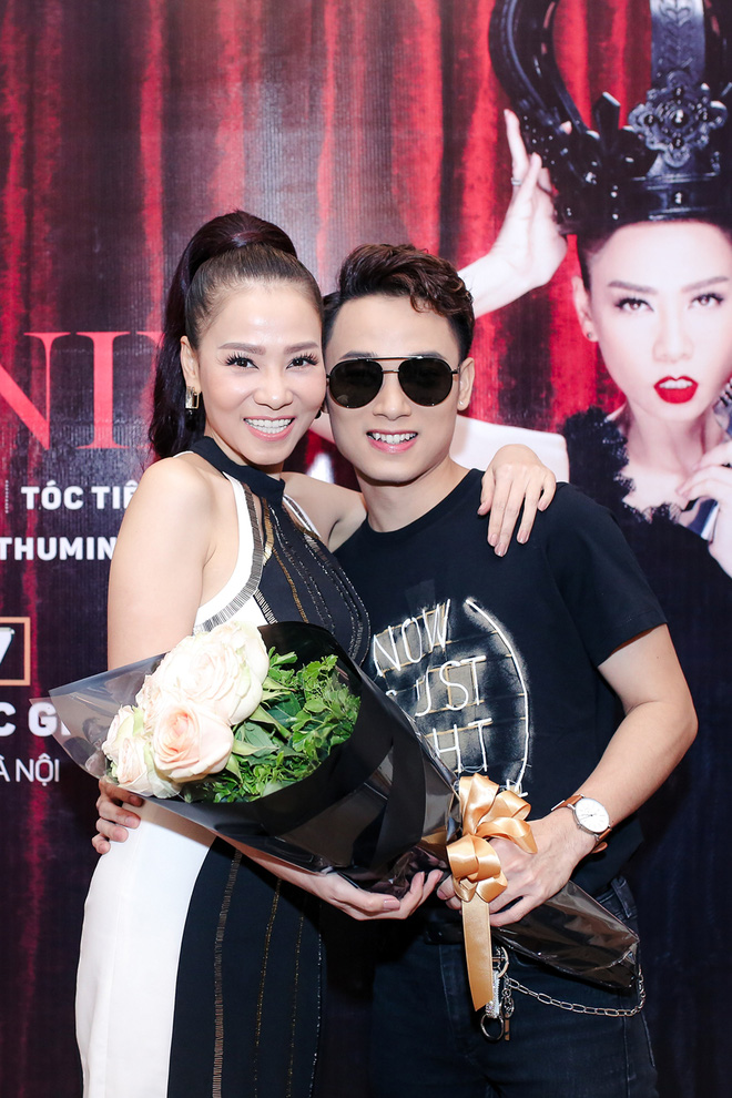 tran thanh tiet lo qua khu chui vao canh ga nghe thu minh hat