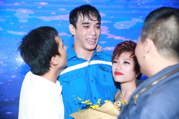 danh tinh my nam moi cua ong bau vu khac tiep