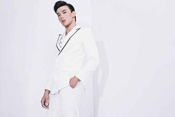 danh tinh my nam moi cua ong bau vu khac tiep