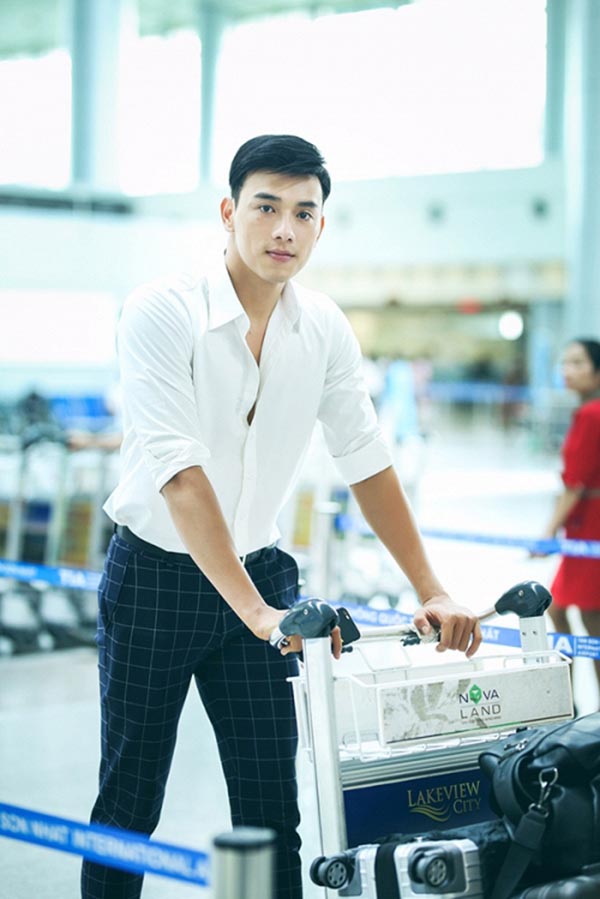 danh tinh my nam moi cua ong bau vu khac tiep