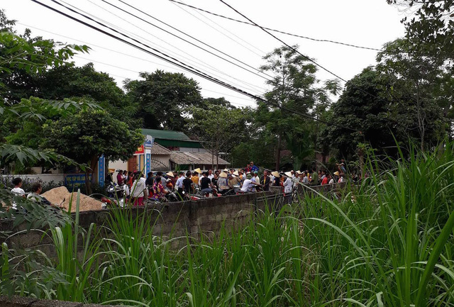 dung hop dong 2 nhan vien mua ga chua dam bao an toan cho tre mam non