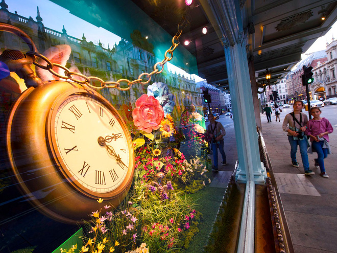 ton tai hon 300 nam giua london sam uat cua tiem tap hoa nay van thanh cong vi 1 ly do duy nhat