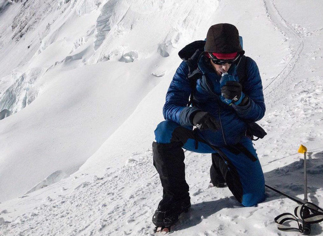 chang trai nguoi tay ban nha pha ki luc chinh phuc dinh everest