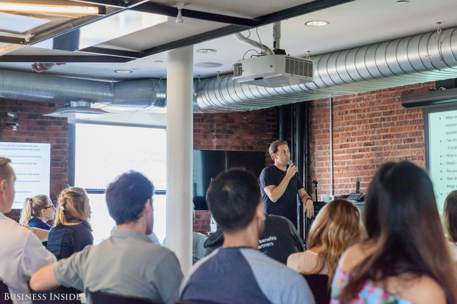 ban co biet nhan vien uber tai manhattan co the dem cho cung toi van phong