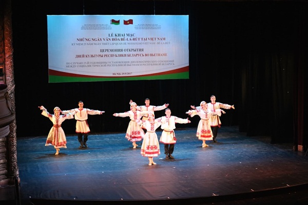 nhung ngay van hoa belarus tai viet nam chinh thuc khai mac tai ha noi