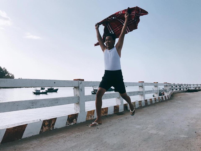 nguoi pha hong ca khuc phia sau mot co gai nhung lai duoc ung ho la ai