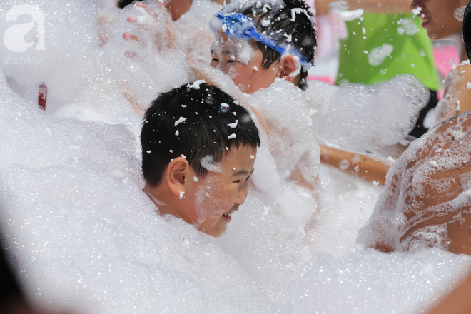 tre nho cung gia dinh phat cuong trong dai duong bot min lon nhat viet nam