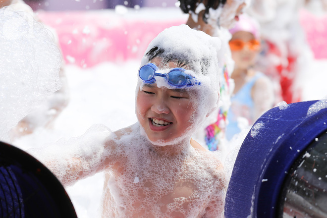 tre nho cung gia dinh phat cuong trong dai duong bot min lon nhat viet nam