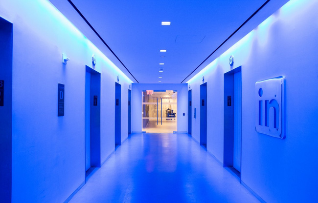 tham quan van phong lam viec tri gia 23 ti do cua linkedin tai new york my